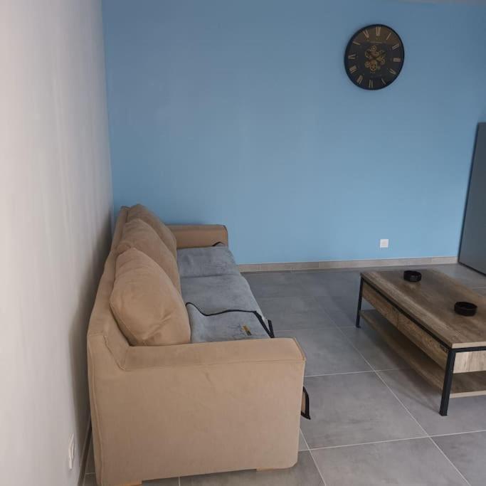 Loft Entier, Calme, Fibre Et Wifi Apartment Saint-Quentin  Bagian luar foto